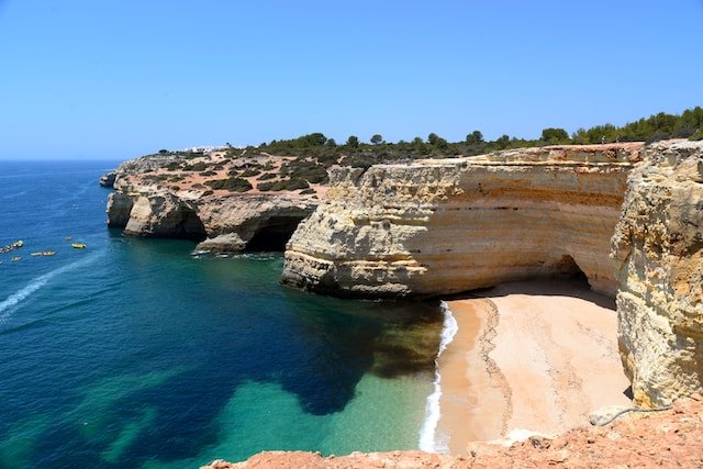 digital-nomads-in-algarve